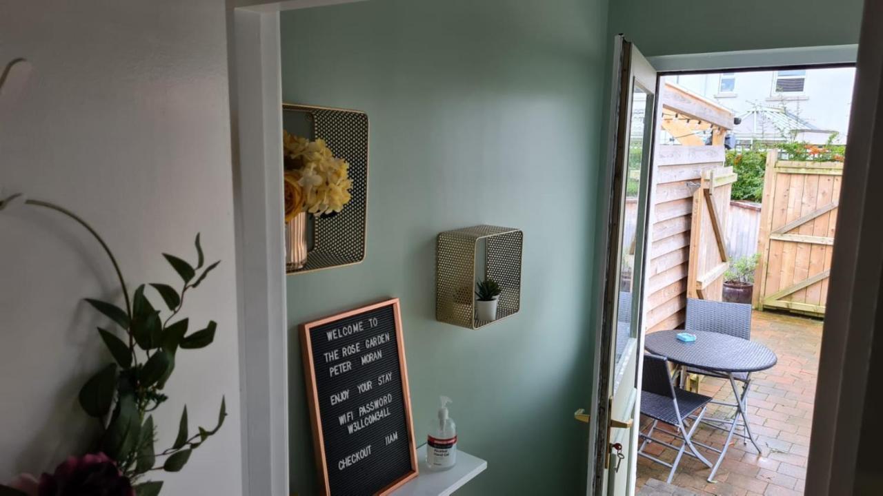 The Rose Garden Room - Self Contained Studio Ballycastle Exteriér fotografie