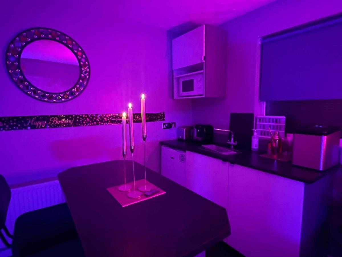 The Rose Garden Room - Self Contained Studio Ballycastle Exteriér fotografie