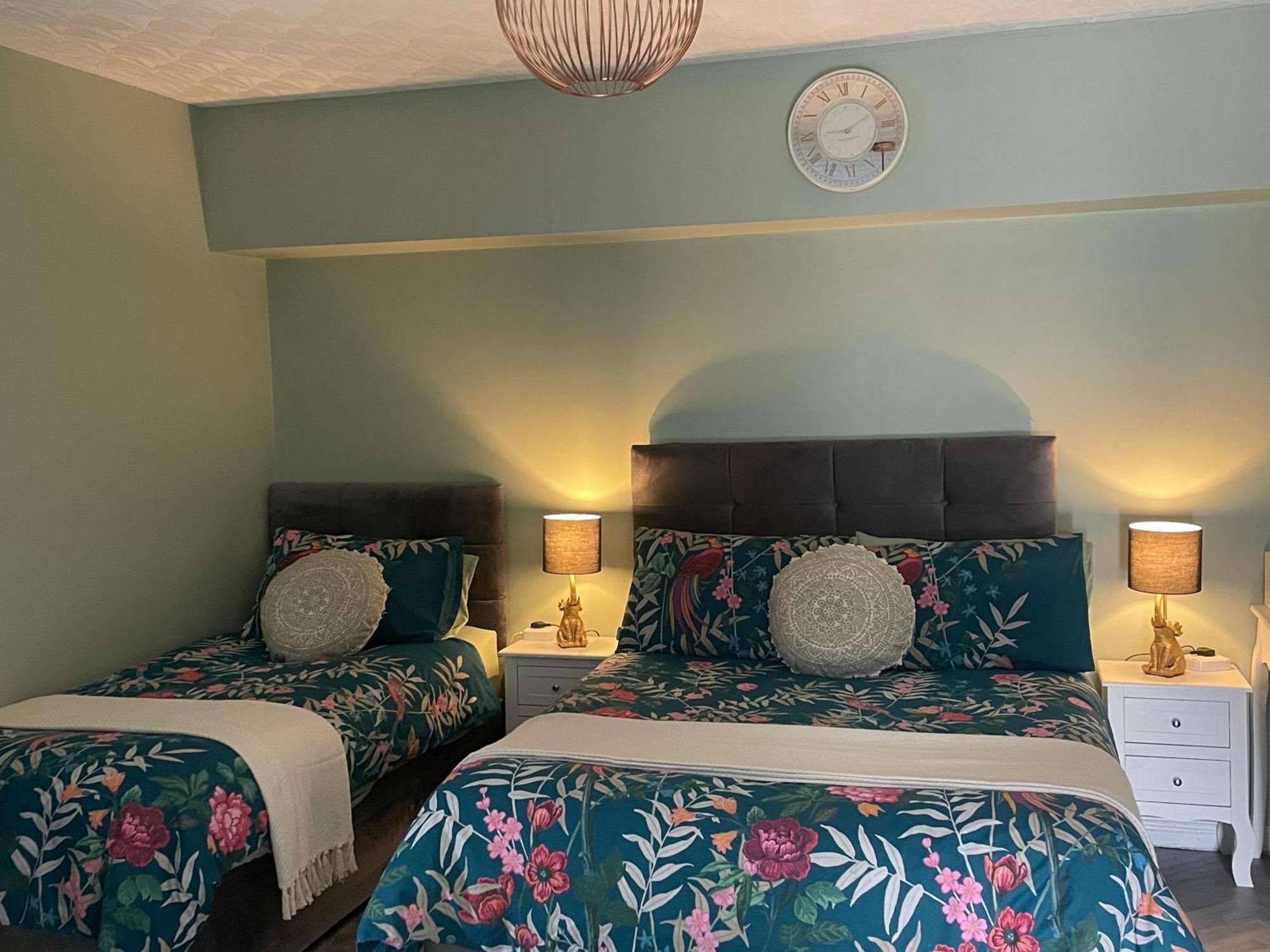 The Rose Garden Room - Self Contained Studio Ballycastle Exteriér fotografie